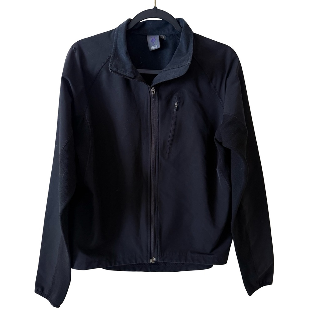 IBEX Men's  Black Softshell Jacket Size M  Flaw